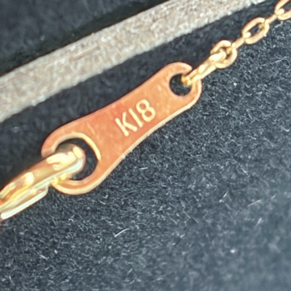 Solid 18K Gold Akoya Pearl Necklace - Picture 4 of 10